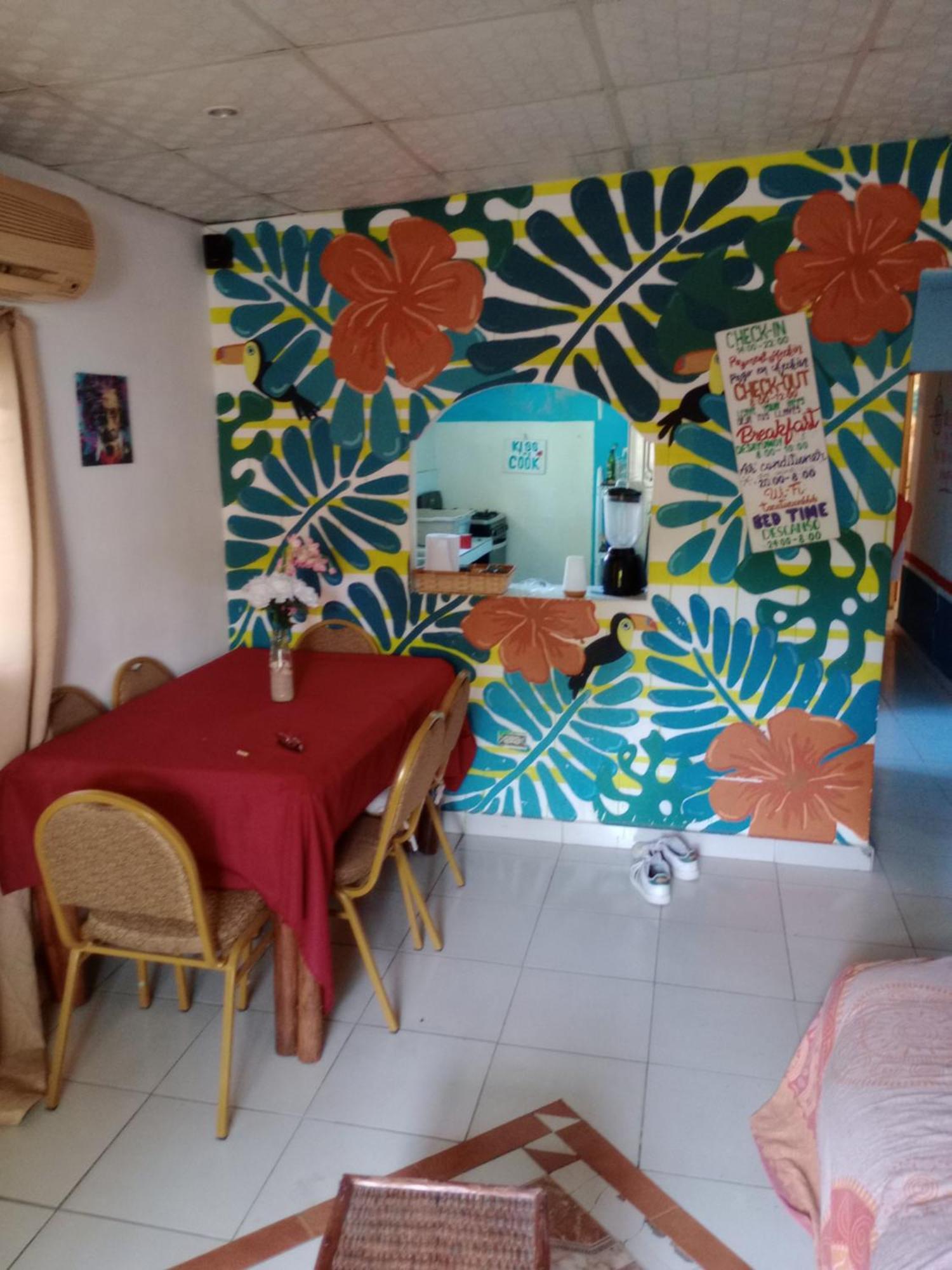Taca Tucan Hostel Playa Blanca  Extérieur photo